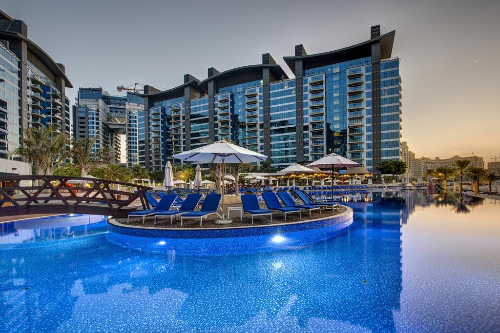اكتشف أفضل فنادق القرية العالمية في دبي 