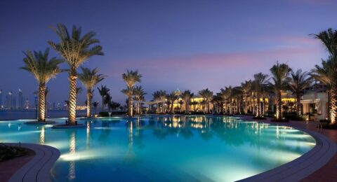 أفضل فنادق مع حمامات سباحة خاصة في دبي
